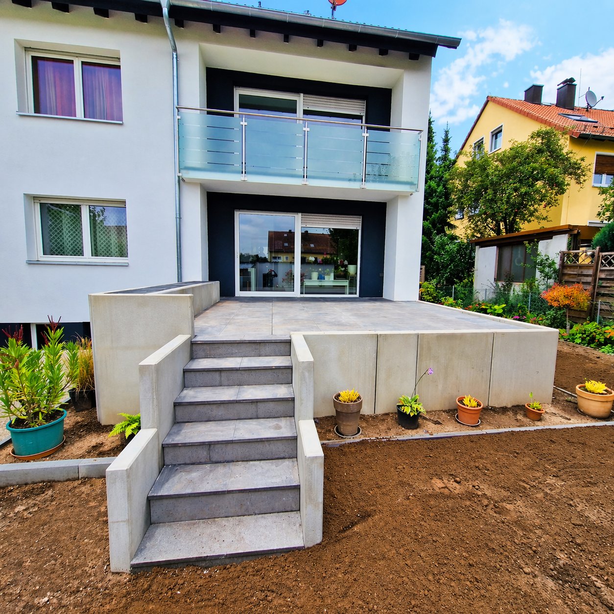 Fertige Terrasse im Außenbereich